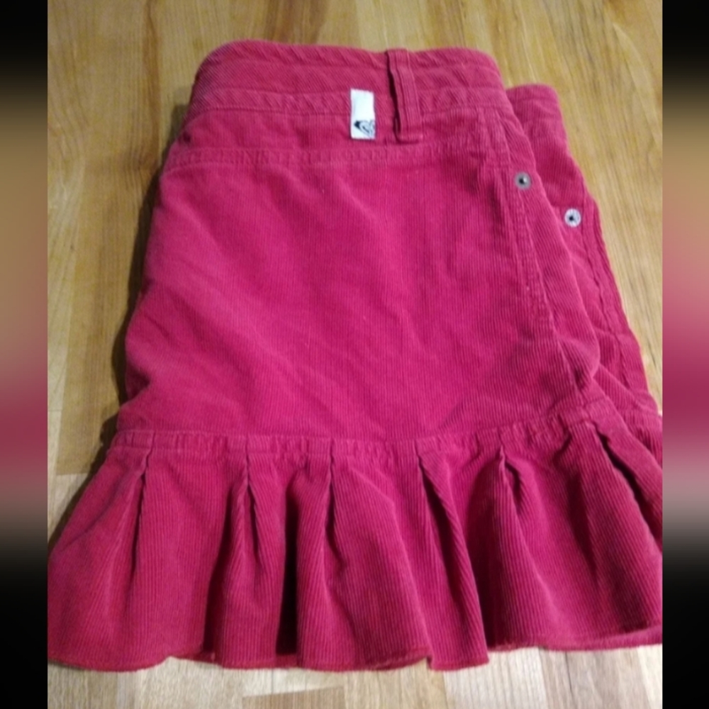 Roxy Miniskirt Corduroy red skater girl with pockets